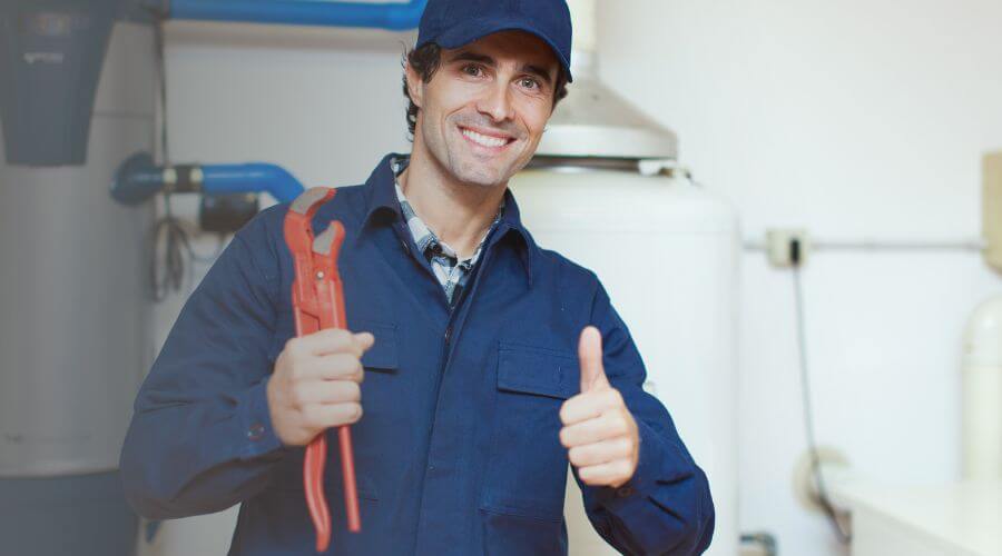 Expert burst pipe repair services in Diamondville, WY